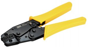 IEK клещи обжимные (кримпер) КО-05Е ручка диэл. пластик 0,5-6мм2 (для наконеч.-гильз типа Е) TKL20-D