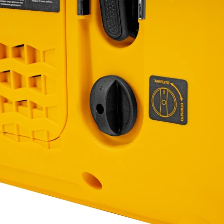 Генератор инверторный GS-1100iS, 1,1 кВт, 230 В, закрытый корпус, ручной старт DENZEL