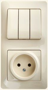 Systeme Electric GLOSSA блок (роз.+3 кл. выкл.) СУ беж. (пл.осн.) GSL000276 (9!)