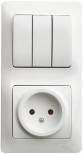 Systeme Electric GLOSSA блок (роз.+3 кл. выкл.) СУ бел. (пл.осн.) GSL000176 (9!)