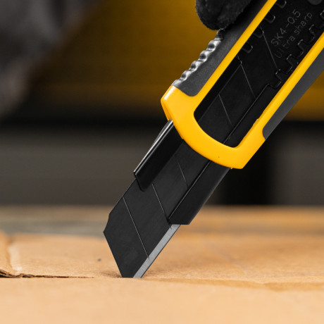 Лезвия, 18 мм, сталь SK4 - 0,5 мм, супер острые, 5 штук Denzel