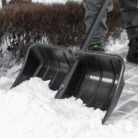 Лопата для уборки снега, полипропилен, 535х375х1400, стальной черенок, BASE Palisad