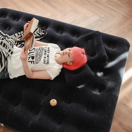 BESTWAY Матрас надувной широкий двуспальный (QUEEN), 2подушки и насос, 203x152x22см, до 300кг, 67374