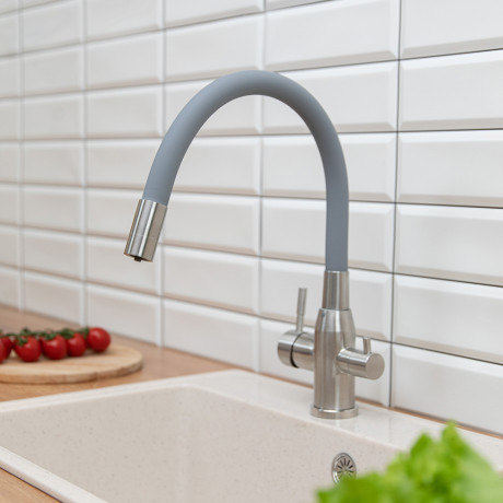 СоюзКран Смеситель для кухни с выводом пит. воды, силиконовый излив, серый, нерж.сталь, SS01-С132