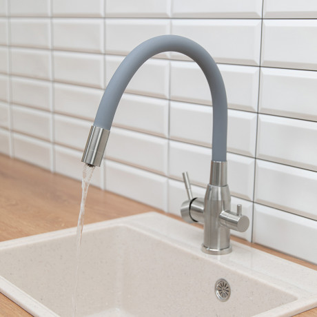 СоюзКран Смеситель для кухни с выводом пит. воды, силиконовый излив, серый, нерж.сталь, SS01-С132