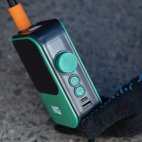 ЕРМАК Компрессор беспроводной, 80Вт, 1500мАх2, фонарь, цифровой дисплей