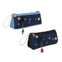 Пенал прямоугольный, 23х10х6см, 1отд., 1карм., джинсовый мат., мет.нашивка, ручка, 2 диз., ПВХ бокс