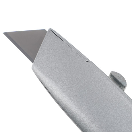 ЕРМАК Нож, 19 мм, выдвижное трапециевидное лезвие, металлический корпус, комплект 5 лезвий