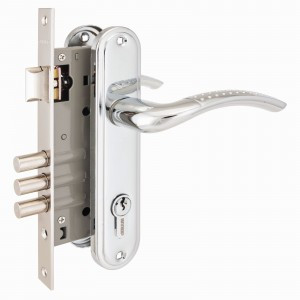 АЛЛЮР 132/3 СР хром 5кл М/О расстояние 70мм 3-ригеля Замок врезной с/руч  (12)