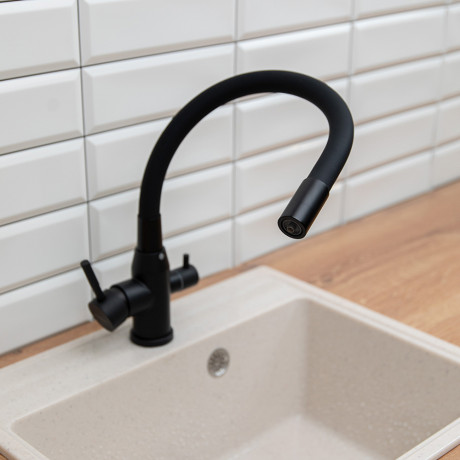 СоюзКран Смеситель для кухни с выводом пит. воды, силиконовый излив, черный, нерж.сталь, SS01-С132