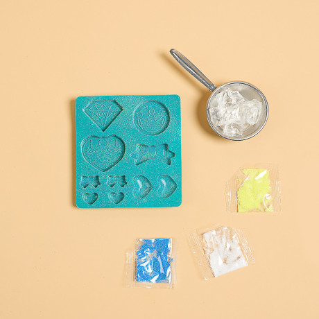 ХОББИХИТ Набор для творчества "Мялка", металл, блестки, парафин, силикон, 10х9х8 см, 2 дизайна