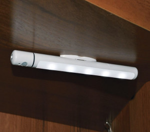 Uniel св-к св/д для мебели 0.9W(60lm) 4K сенсор, датч. движ. 31x12x3 ULM-F43-0,9W/4200K SENSOR IP20