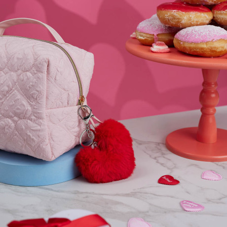 Брелок мягкий в виде сердца, 8,5x8 см, 4 цвета