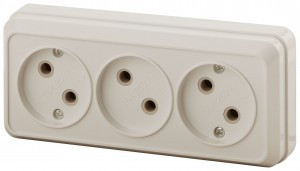 ЭРА Intro Quadro роз. ОУ 3 мест. 16А, 250В,  IP20, слоновая кость 2-205-02 0705