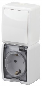 ЭРА Эксперт Блок ОУ верт. (1 роз.+выкл. 16A(10AX)-белый IP54,