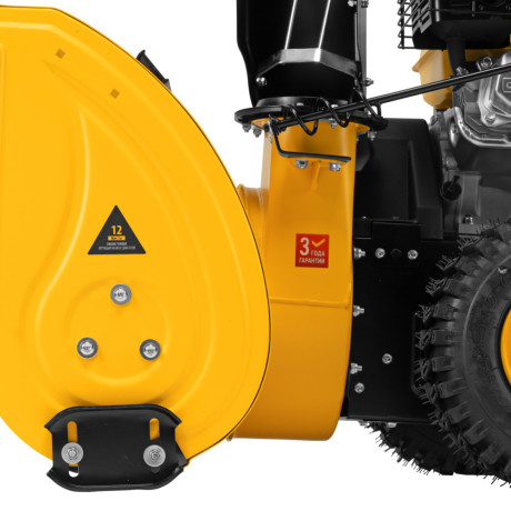 Бензиновая снегоуборочная машина SBM 610, 212 cc, ручной старт, фара Denzel