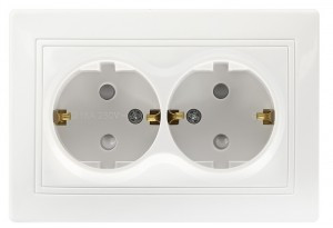 Smartbuy Венера роз. СУ 2 мест. земля 16А белая с защ. штор.  (SBE-01w-16-S2-1Z-c)