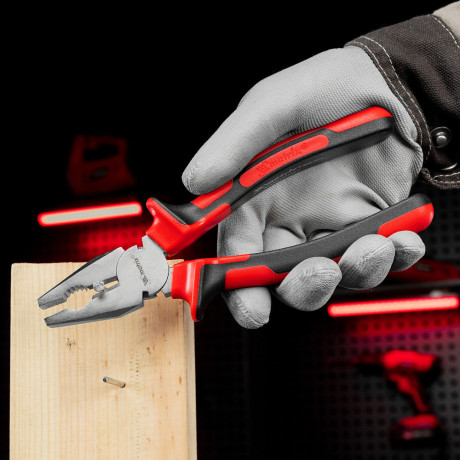 Плоскогубцы Nickel, никелированные 200 мм, двухкомпонентные рукоятки Matrix