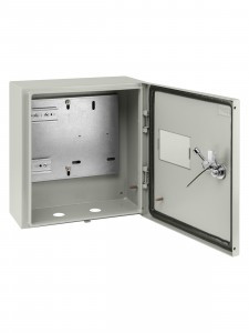 TDM щит (корпус) метал. ЩУ-1ф/1-0-3 (ЩУРН) (310х300х150мм), окно, IP66 SQ0905-0093