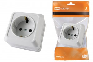 TDM Ладога роз. ОУ 1 мест. 16А бел. (земля) (10!) SQ1801-0015