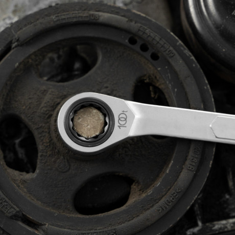 Ключ комбинированный трещоточный, 18 мм, количество зубьев 100 Gross