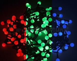 Гирлянда-нить "Шарики" 30LED разноцвет. 5м, d=18мм, IP20, динамика, соед. 20 мод, 3,6W 303-549 Neon