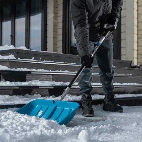 Лопата-скрепер для уборки снега, полипропилен, 550х340х1450 мм, алюминиевый черенок, ПВХ, LUXE Palisad