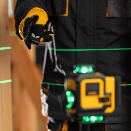 Лазерный уровень мультипризменный DLV 360-4T, 30 м, зеленый луч, Li-Ion 2,4 Aч, штатив// Denzel