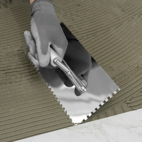 Гладилка из нержавеющей стали, 280 х 130 мм, деревянная ручка, зуб 6 х 6 мм Matrix