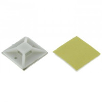 EKF Площадка самоклеющаяся 30х30мм (упак 100 шт) белая plc-30x30