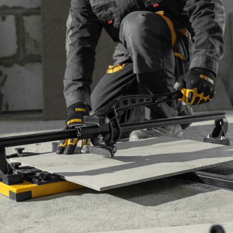 Плиткорез рельсовый 600х16мм, каретка на подш., стальная станина, усил. рукоятка-пенал Denzel