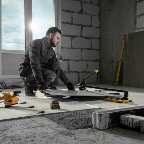 Плиткорез рельсовый 800х16мм, каретка на подш., стальная станина, усил. рукоятка-пенал Denzel