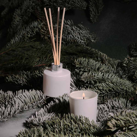 NEW GALAXY Набор ароматизатор-диффузор и свеча, ваниль/кокос,океан,цветочн,магич. ночь 40мл, 50г