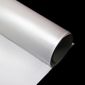 Uniel фоамиран для творчества металлик, белый 10лист/уп 60x70см 2мм VR-FE4 40T20/S60X70/HPLMEF013