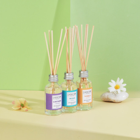 LADECOR Аромадиффузор с палочками, 30мл 6 ароматов зел. чай, лаванда, роза, ваниль, океан, корица