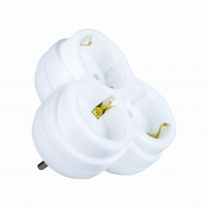 Nilson разветвитель (тройник) Flash 3роз. 16А, белый, земля (треугольный) 40131101