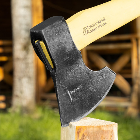 Топор кованый, в сборе, 1200/1550г, деревянное топорище, 500 мм, таежный "Тигр"// Россия