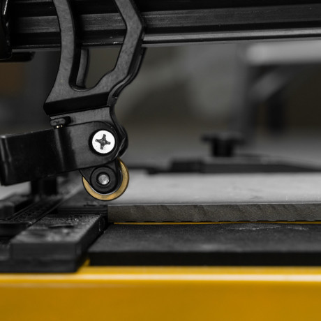 Плиткорез рельсовый 1200х16мм, каретка на подш., стальная станина, усил. рукоятка-пенал Denzel