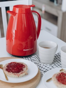 Термокувшин (термос) Турин стекл. колба/пластик, кнопка-дозатор, 1,5л, красный, 60486 Master House