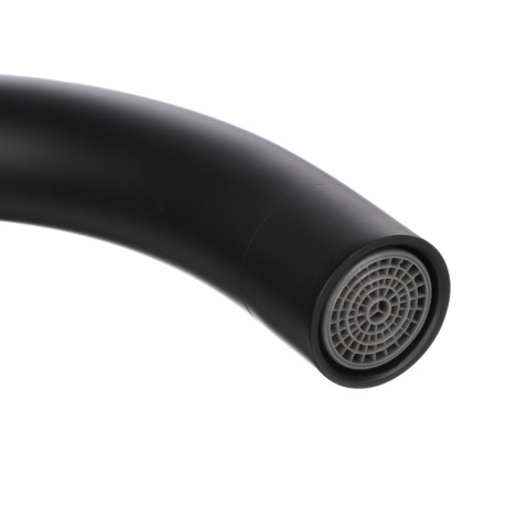 СоюзКран Смеситель для кухни с выводом пит. воды, кер. картридж 35мм, нерж. сталь, черный SS01-С132