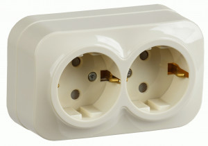 IEK GLORY роз. ОУ 2 мест. 16А (земля, шторки) РСш22-3-ХК кремовый (бежевый) ERH24-K33-16