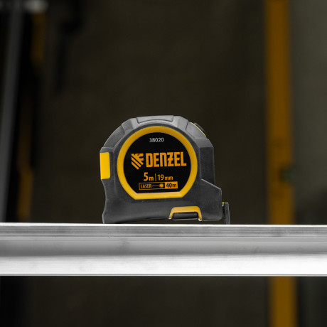 Лазерный дальномер с рулеткой LT-40, 5м x 19 мм, дальномер 40м, автомат. фиксация Denzel