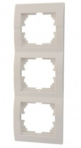 Lezard DERIY рамка 3 мест. верт. бел.
