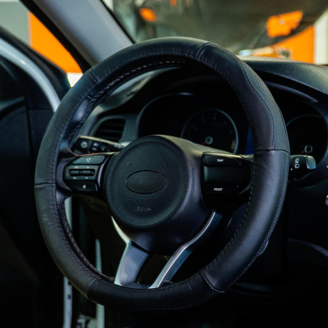 ЕРМАК Оплетка руля, натуральная кожа + перфорированные вставки, цвет черный, размер M