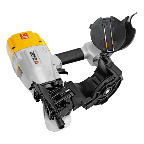 Нейлер пневматический CN90 для гвоздей CNW от 50 до 90 мм// Denzel