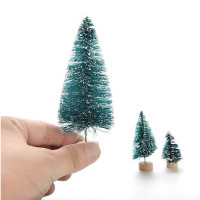 Сувенир Т077 Елочка в инее 12см (800)