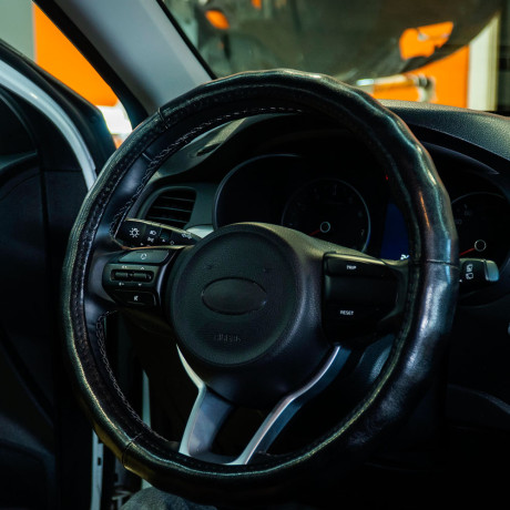 ЕРМАК Оплетка руля, натуральная кожа глянец, цвет черный, размер M