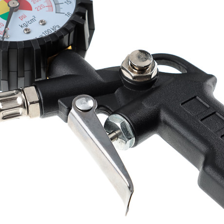 ЕРМАК Насадка для накачки шин с разъемом евро типа TG-11