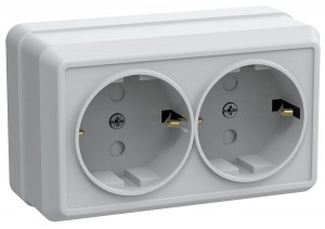 IEK ОКТАВА роз. ОУ 2 мест. с з/к с защ. штор. 16А белыйРСш22-3-ОБ