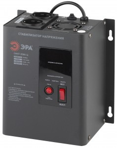 ЭРА Стабилизатор напр. настен. релейный. цифр. диспл. СННТ-2000-Ц 140-260В 2кВА КПД 95% Б0020168